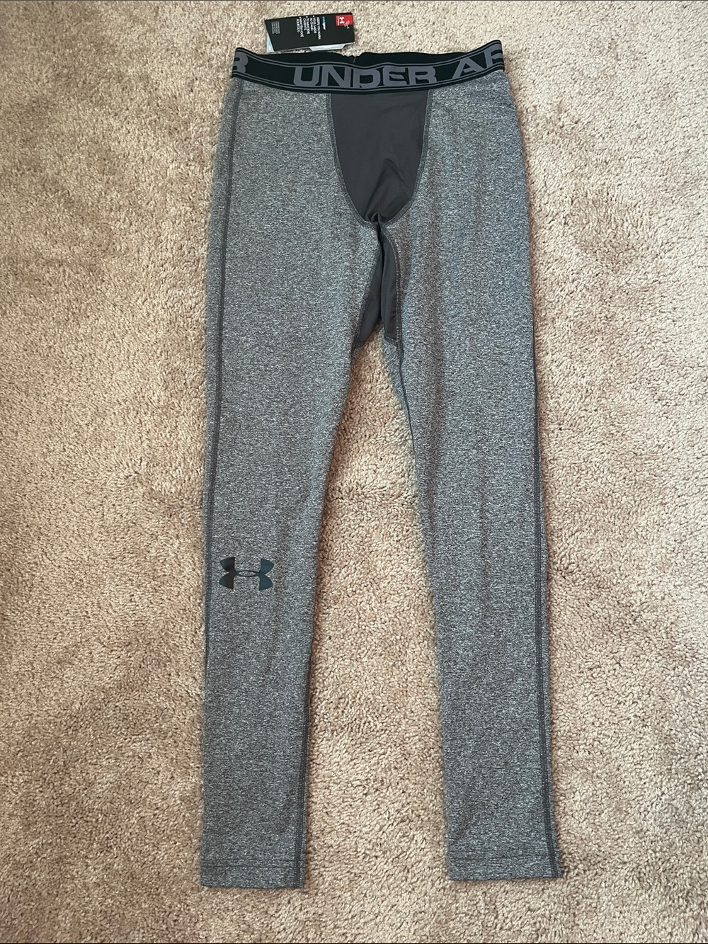 NWT Under Armour Cold Gear Compression Bottoms
